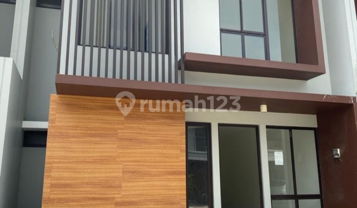 Disewakan Rumah Casa Jardin , Dekat Green Mansion , Daan Mogot, Jakarta Barat