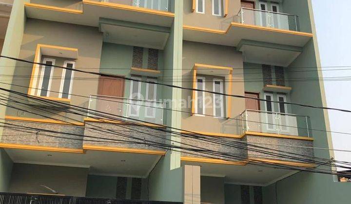 Dijual Rumah Di Jalan Mangga Raya  , Kepa Duri  , Green Ville  , Jakarta Barat  1