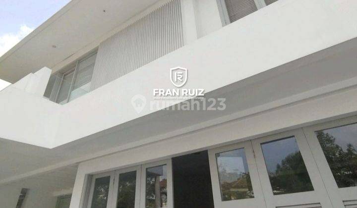 Dijual Rumah Mewah Intercon Kebon Jeruk Baru , Srengseng Kembangan, Jakarta Barat 2