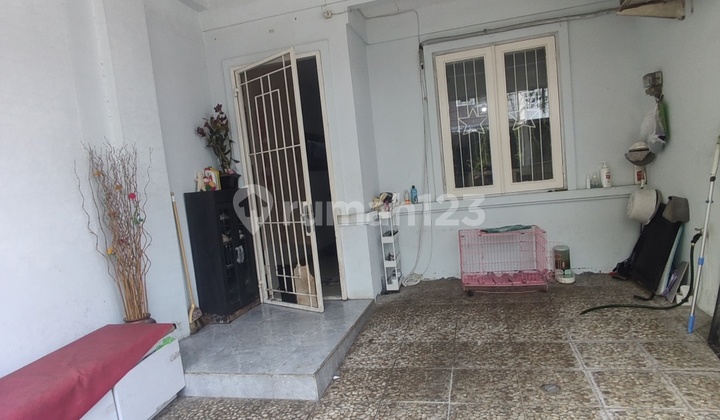 Dijual Rumah Metro Permata , Dekat Metland Puri, Green Lake City, Jakarta Barat Dijual Rumah Metro Permata , Dekat Metland Puri, Green Lake City, Jakarta Barat