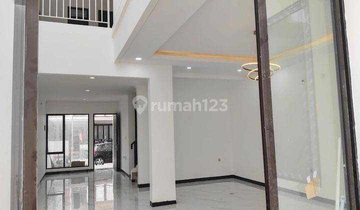 Dijual Rumah Metland Puri, Dekat Green Lake , Jakarta Barat 2