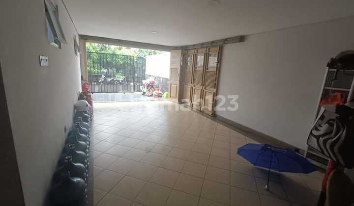 Dijual Rumah Di Permata Buana 3 Lantai, Puri Indah, Kembangan Jakarta Barat, 2