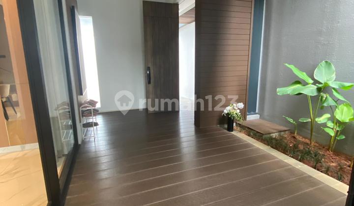 Dijual Rumah Mewah South Tresor , Metland Cyber Puri , Karang Tengah Jakarta Barat 2