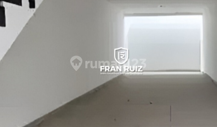 For Rent 3-Story Shop House in Taman Ratu, Near Green Ville, West Jakarta 2