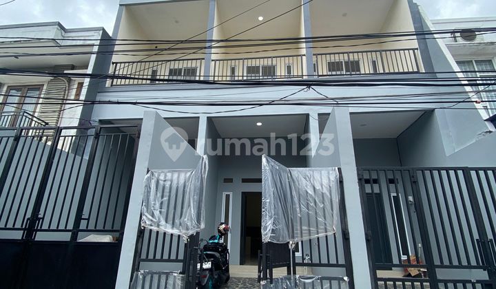 Dijual Rumah Bangunan Baru Duri Kepa, Dekat Taman Ratu, Tanjung Duren Jakarta Barat