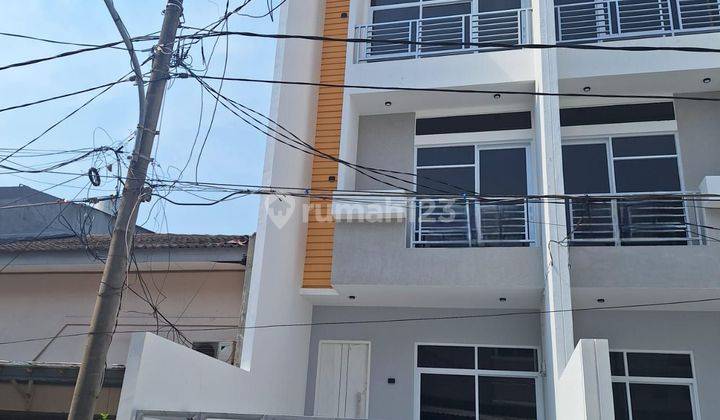 Dijual Rumah Taman Ratu, Dekat Greenville, Kepa Duri, Jakarta Barat 1