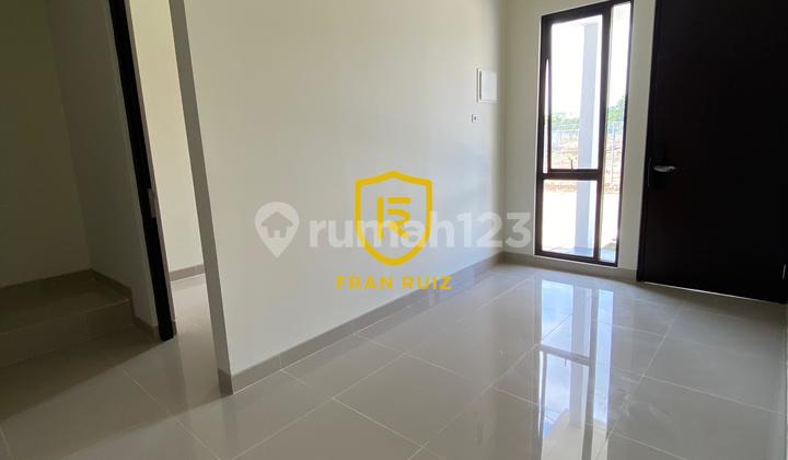 Dijual Rumah Murah Casa Jardin Daan Mogot, Dekat Green Mansion, Sunrise, Jakarta Barat 2