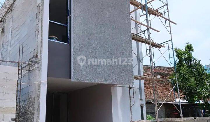 Rumah Baru 2 lantai dijual di Condet Jakarta Timur Dekat Tol 2