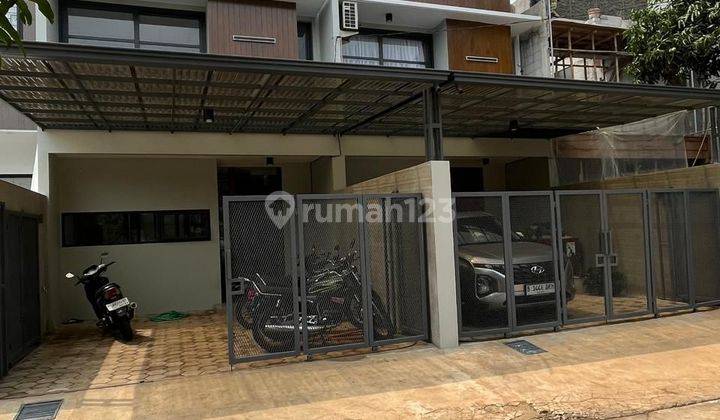 Rumah Baru 2 Lantai mewah siap huni dijual Di Cinere Dekat tol 2