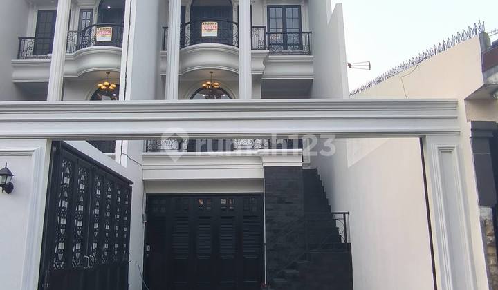 Rumah Strategis Bebas Banjir Di Pasarminggu Jakarta Selatan 1