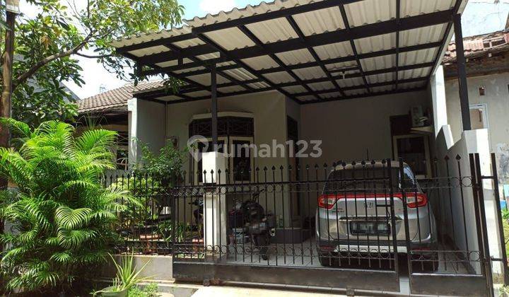 Dijual Rumah Bangunan Lama, Pamulang Tangerang Selatan 1