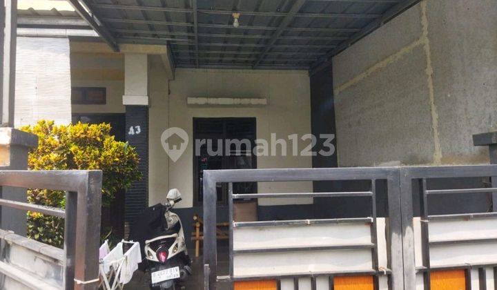 Dijual Cepat Rumah Area Mutiara Buana, Depok, Jawa Barat Dijual Cepat Rumah Area Mutiara Buana, Depok, Jawa Barat
