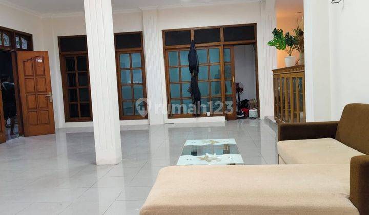 Dijual Rumah Besar Mewah Harga Dibawah Pasar Di Perumahan Real Estate Waru 1