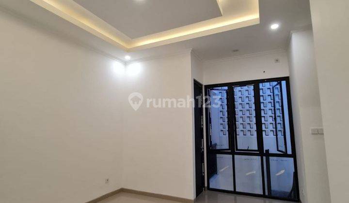 Rumah Darmo Permai Timur Baru Gress Siap Huni Bagus Lux 1