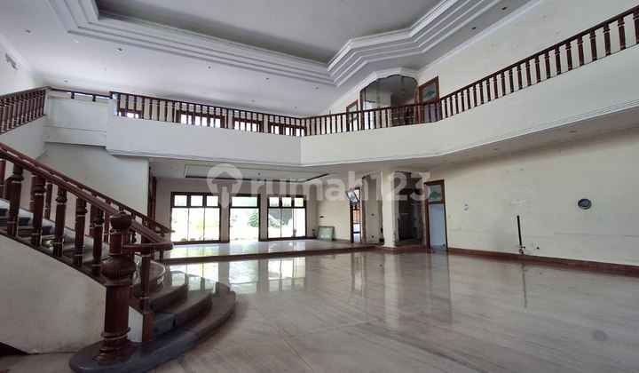 Rumah Raya kertajaya Indah Surabaya cocok untuk usaha