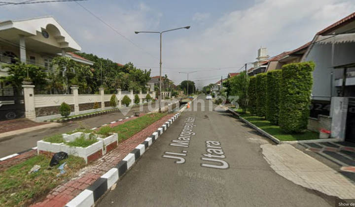 Beautiful North Margorejo House Surabaya 2