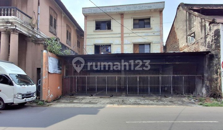 Ruko Dijual Karet Surabaya Cocok untuk Kantor, Toko, Showroom