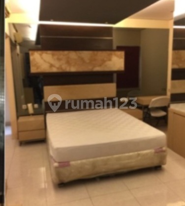 2 Studios Combined into 1 Unit at Mediterania Gajah Mada Apartment - West Jakarta 1
