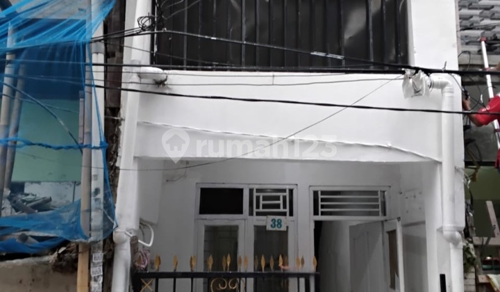Disewakan Rumah Standard di Pademangan Timur - Jakarta Utara