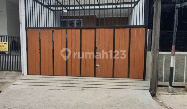 Nice House in Taman Permata Indah - North Jakarta