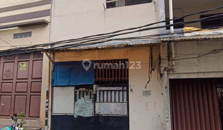 Rumah Lama Di Pademangan Timur. Jakarta Utara 1