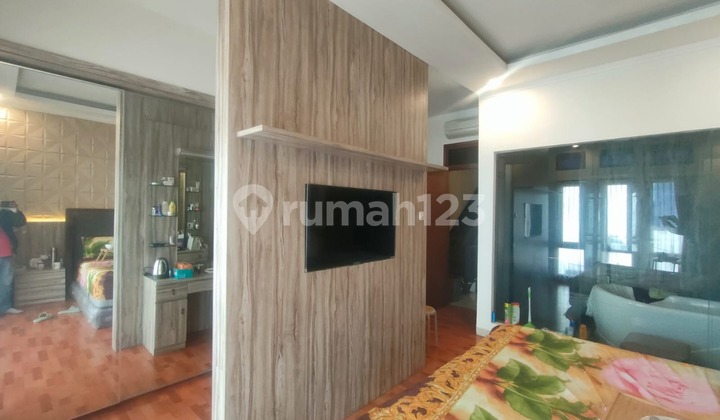 Ruko Mewah Istana Pasteur Regency Mainroad 12