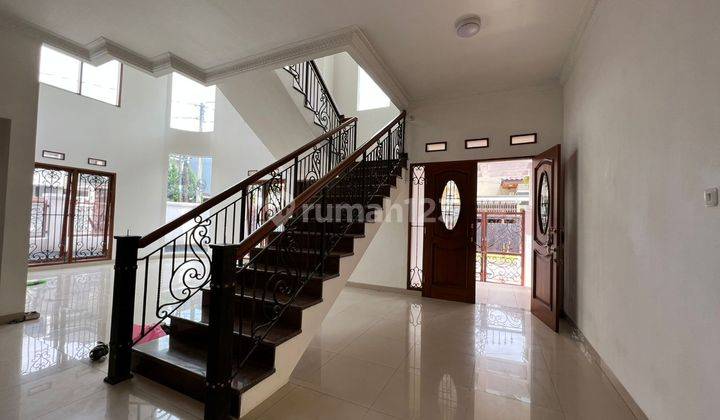 Rumah Bagus Unfurnished di Tki 3 , Bandung 1