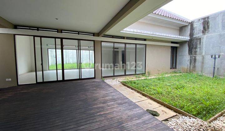 Rumah Bagus Unfurnished SHM di Btd , Bandung 1