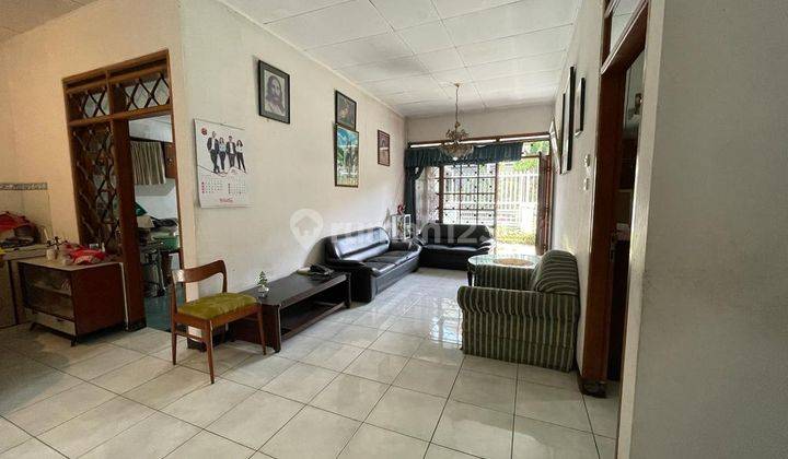 Rumah Bagus Unfurnished SHM di Thi, Bandung 1