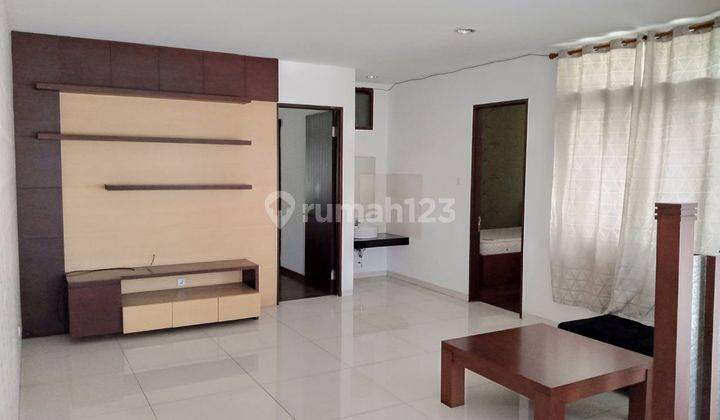 Rumah 3 Lantai Baru Furnished di Setrasari, Bandung 2