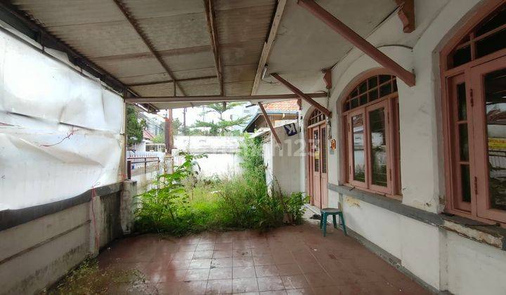 Rumah Hitung Tanah Unfurnished di Sayap Braga , Bandung 1