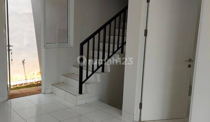 Rumah Bagus Unfurnished SHM di Dayana Summarecon , Bandung 2