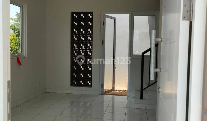 Rumah Bagus Unfurnished SHM di Dayana Summarecon , Bandung 1