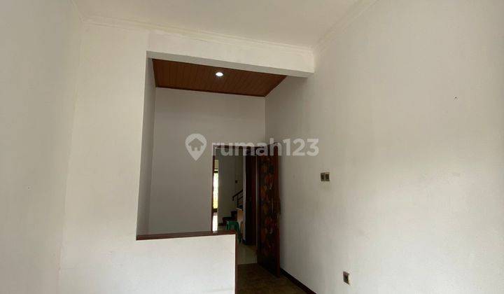 Rumah 2 Lantai Bagus Unfurnished di Kurdi Kuldesak , Bandung 3