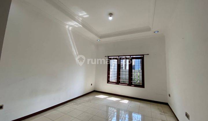 Rumah 2 Lantai Bagus Unfurnished di Kurdi Kuldesak , Bandung 2