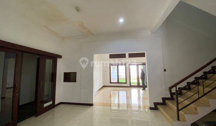 Rumah 2 Lantai Bagus Unfurnished di Kurdi Kuldesak , Bandung 5