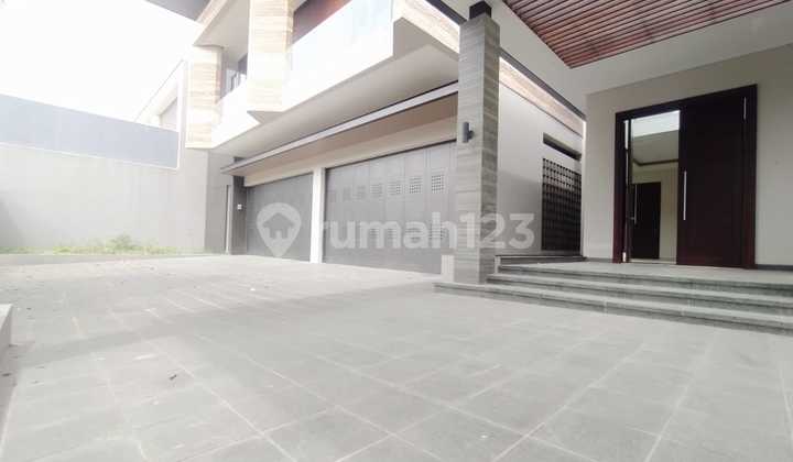 Nice 2-Story Unfurnished House in Setra Duta Grande, Bandung 2