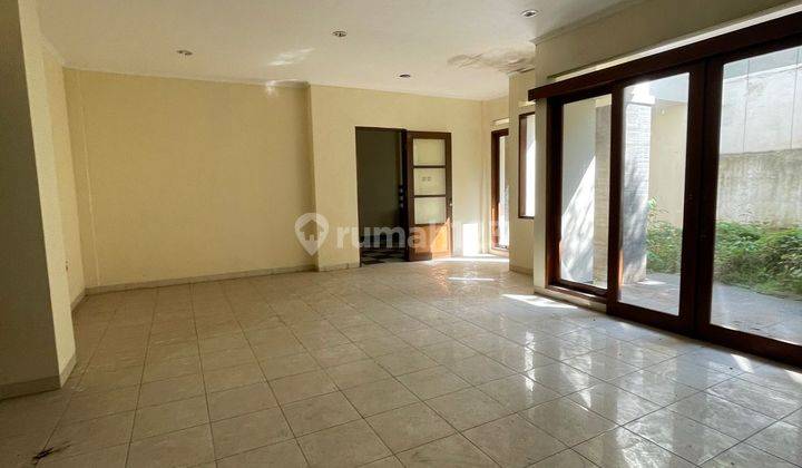 Rumah Bagus Unfurnished di Sayap Dago, Bandung 1