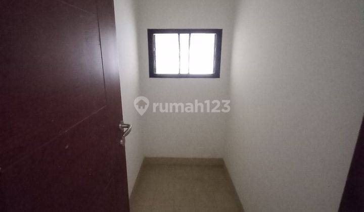 Rumah Bagus Unfurnished SHM di Setra Duta , Bandung 2