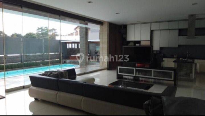 Jual Rumah Lux Setraduta  2