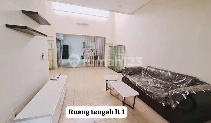 Rumah Kbp Lokacitra Semi Furnish bisa di Sewa Juga!!