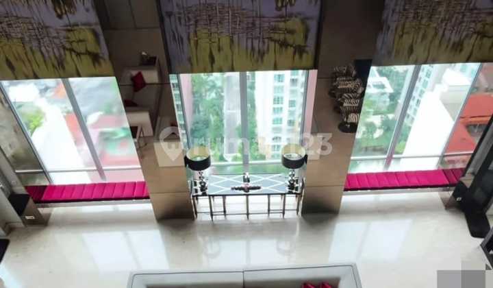 APARTEMEN TYPE PENTHOUSE DI PAKUBUWONO RESIDENCE, JAKARTA SELATAN