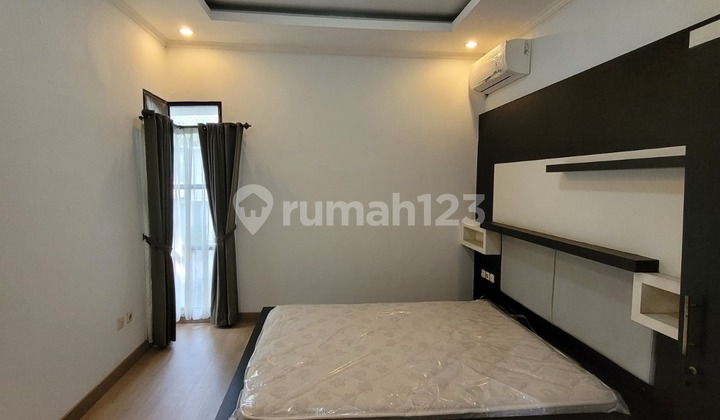 Rumah 2 Lantai Kbp Tatar Rambutkasih, Ada Taman Depan, Belakang 2