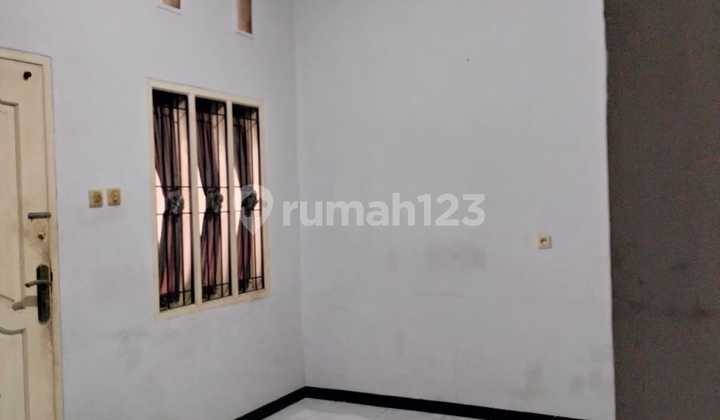 Jl. Dieng Pharmindo House, Bandung Jl. Dieng Pharmindo House, Bandung