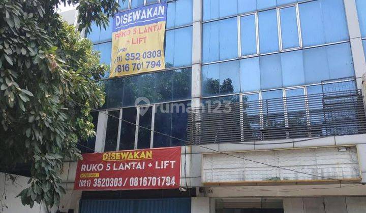 Disewakan Ruko 5 Lantai + Lift di Cideng Timur Lokasi Sangat Strategis  1