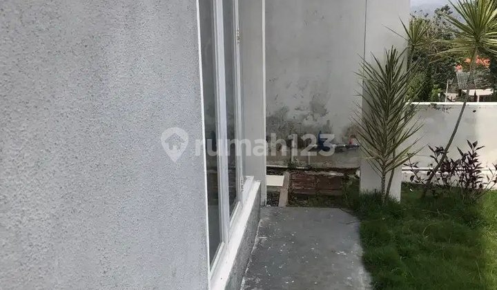 Rumah Bagus Dan Rumah Baru Lokasi Sangat Bangus  9