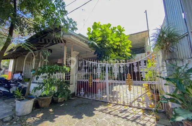 Rumah Terawat di Pusat Kota, Jarang Ada 2