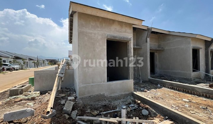 Modern Minimalist House in Patragriya Podomoro Bandung Cluster 2