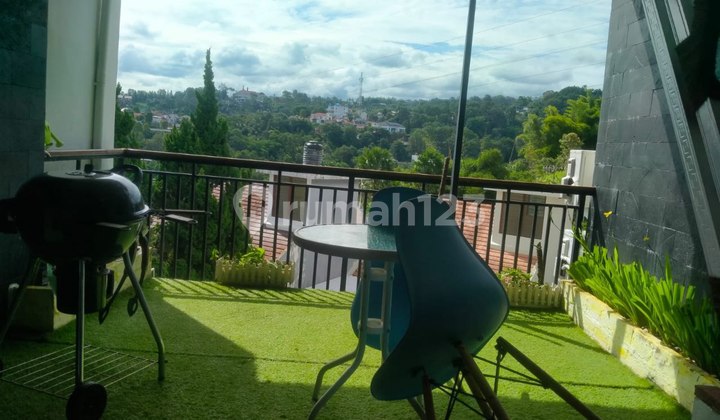 Rumah Asri dan Sejuk Ada View di Dago Pakar