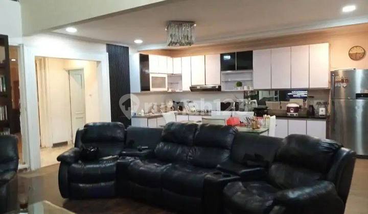 Rumah Mewah Full Furnish di Komplek Elit Setra Duta 2
